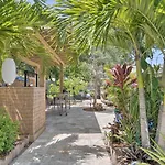 Del Ray Cottage Heated Saltwater Pool And Bar!