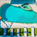 Ocean Club -Great Pool & Jacuzzi 5 Beds By The Beach