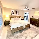 Spacious Home Near Downtown & The Beach