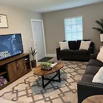Spacious Home Near Downtown & The Beach