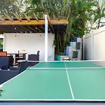 Ocean Club -Great Pool & Jacuzzi 5 Beds By The Beach