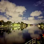 Newly Remodeled Lakefront Oasis