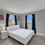 Delray Beach 4Bed Home Football Games Backyard