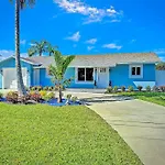 New Stunning Delray Waterfront Oasis - Heated Pool, Spa, Canal, Dock, Huge Patio, Pool Table!