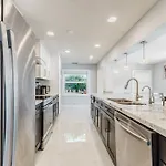 Vip Pristine Luxury Great Pool-5 Beds By The Beach