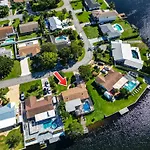 Classy N\' Cozy Delray Home! Pool With Water View