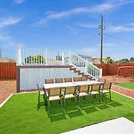 Spacious 4Br Family Home W Pool Near Beach
