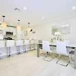 Mins To Atlantic Ave, Bars, Restaurants & Beach!
