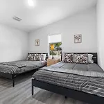 Close To Atlantic Ave, Beach! Hot Tub-5 Beds-King