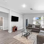 Close To Atlantic Ave, Beach! Hot Tub-5 Beds-King
