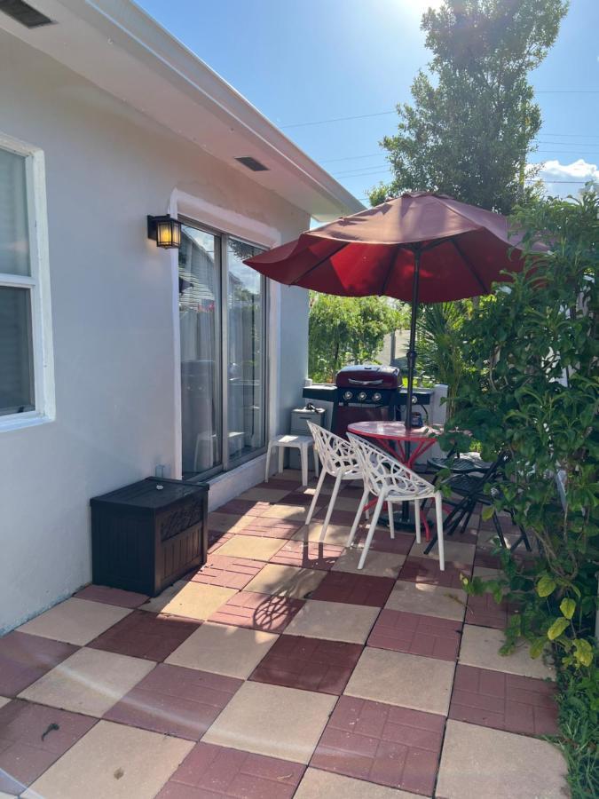 Cozy Studio Near Atlantic Ave W/private Patio Apartment Delray Beach