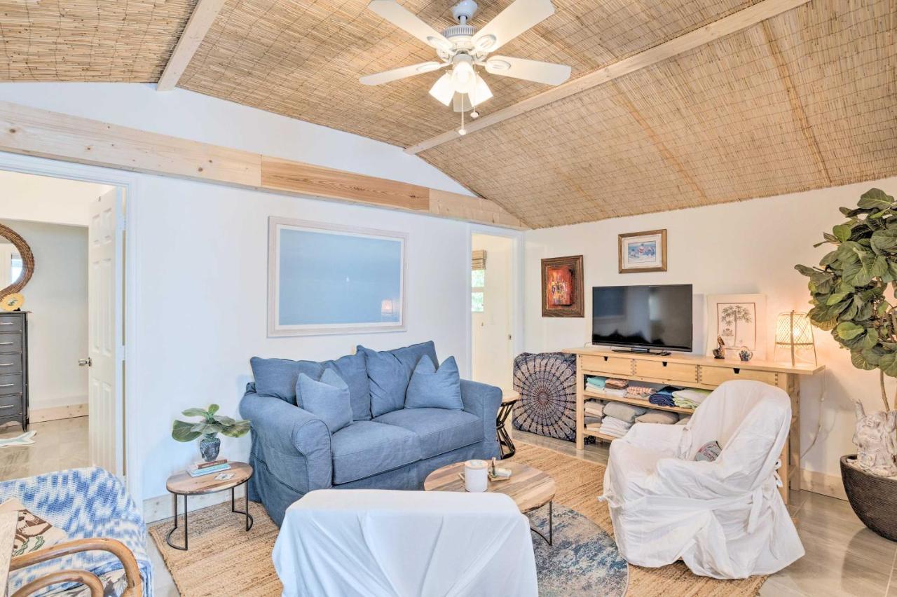 Holiday home Del Ray Heated Saltwater Pool And Bar!