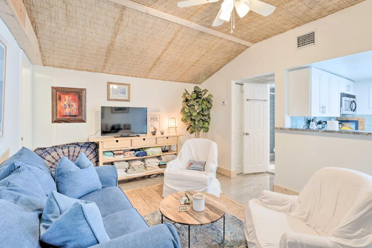 Del Ray Heated Saltwater Pool And Bar! Holiday home Delray Beach