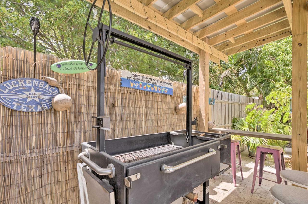 Holiday home Del Ray Heated Saltwater Pool And Bar! Delray Beach
