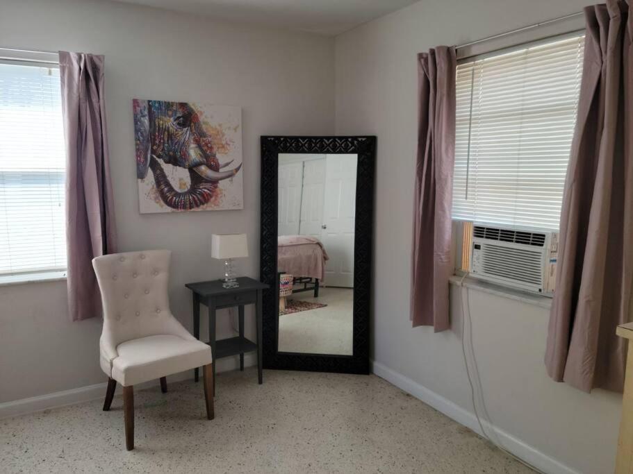 Cozy 1 Bedroom In Downtown Delray Apartment *