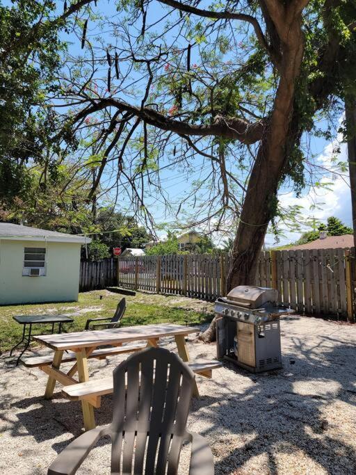 Cozy 1 Bedroom In Downtown Delray Apartment *