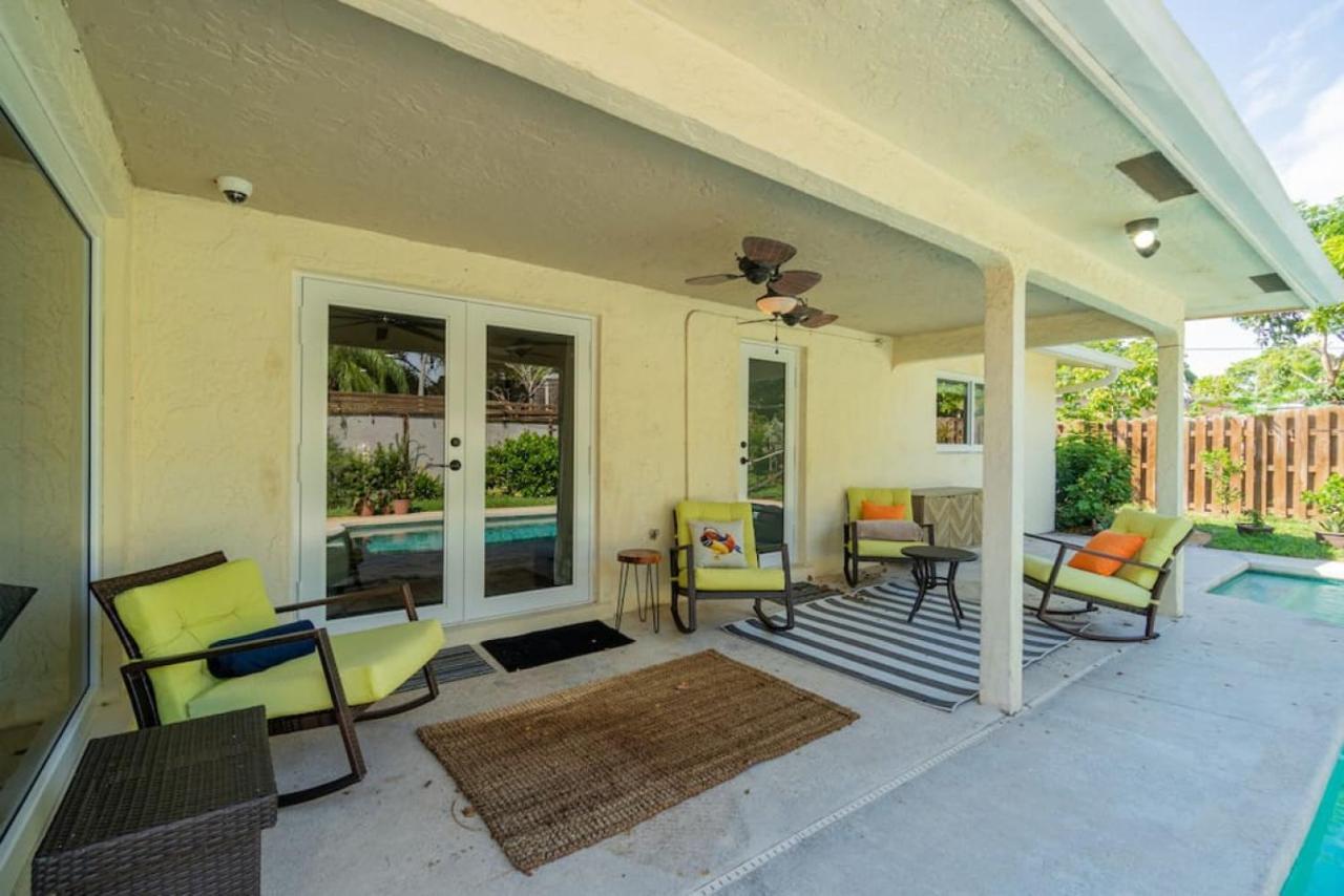 Dinas With Modern Interior And Heated Pool *