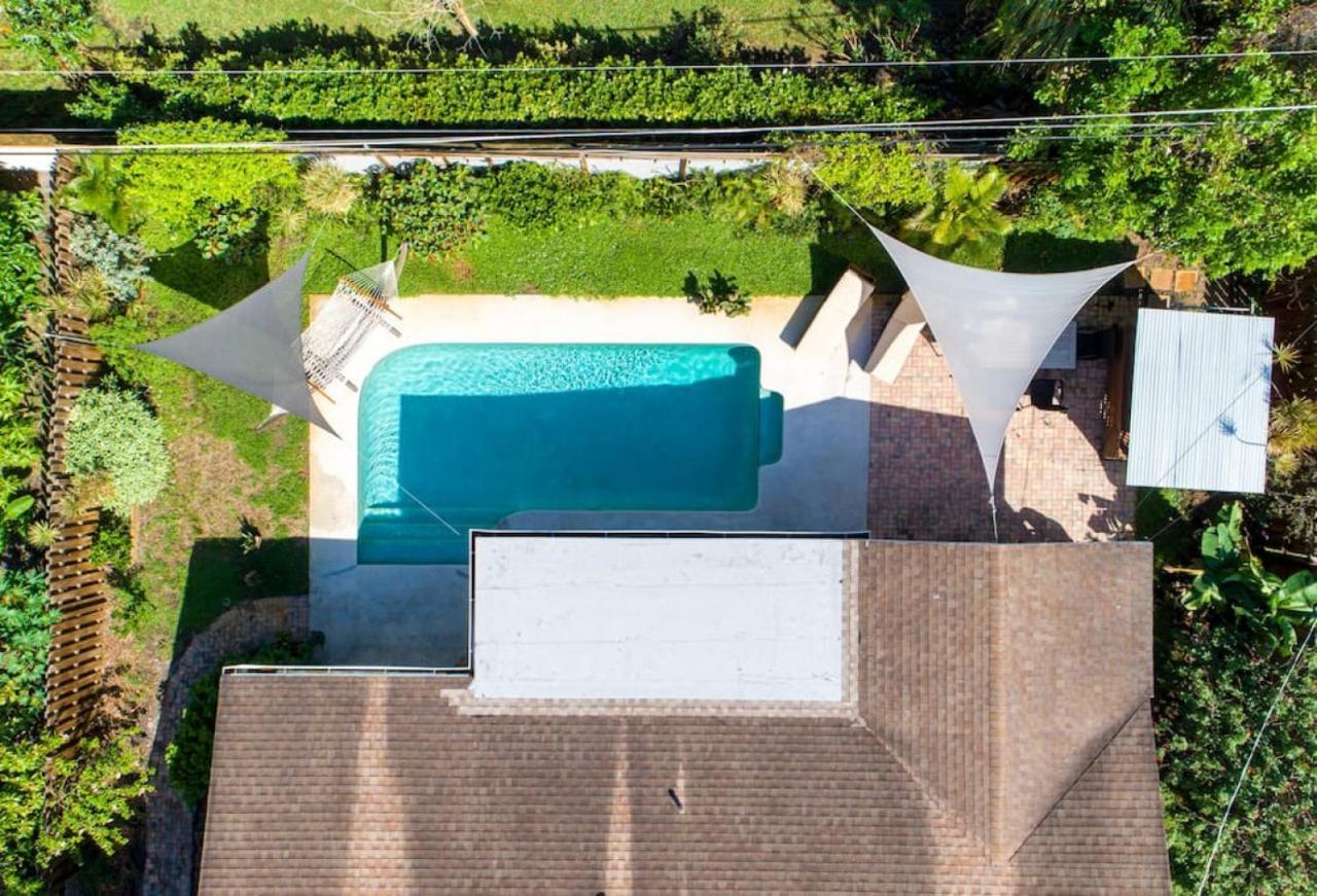 Dinas With Modern Interior And Heated Pool