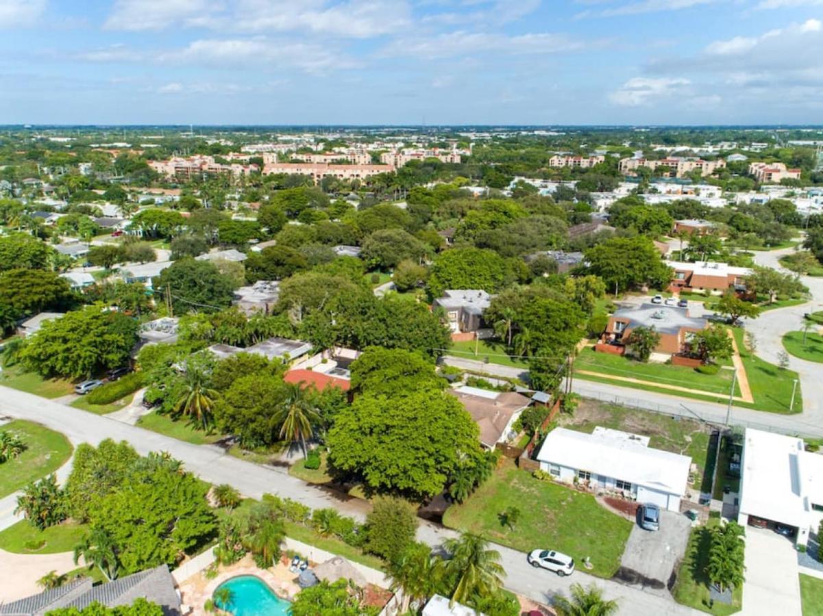 Dinas With Modern Interior And Heated Pool Delray Beach