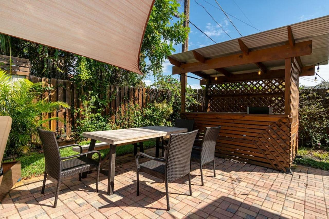 Dinas With Modern Interior And Heated Pool Holiday home *