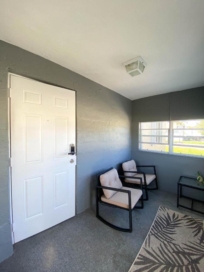 Casa De Descanso Delray Beach, Av. Atl. 344 *