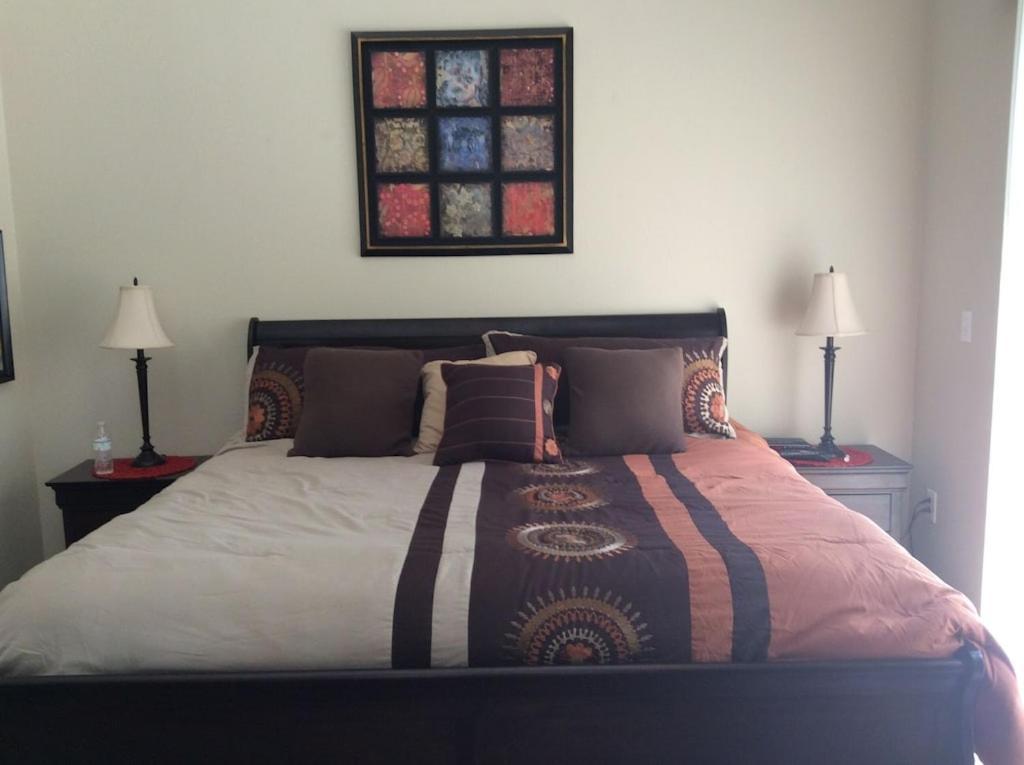 Poolside Paradise: Furnished 3-bedroom With Clubhouse Access
