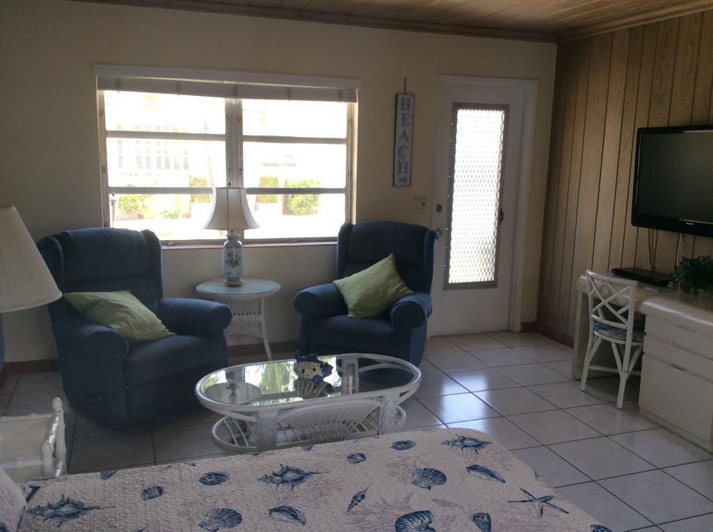 The Grove Condominium Delray Beach