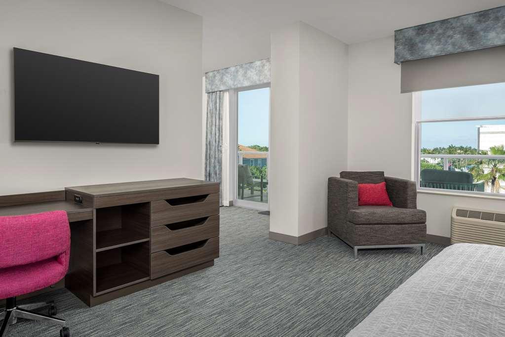 Hyatt Place Delray Hotel 4*