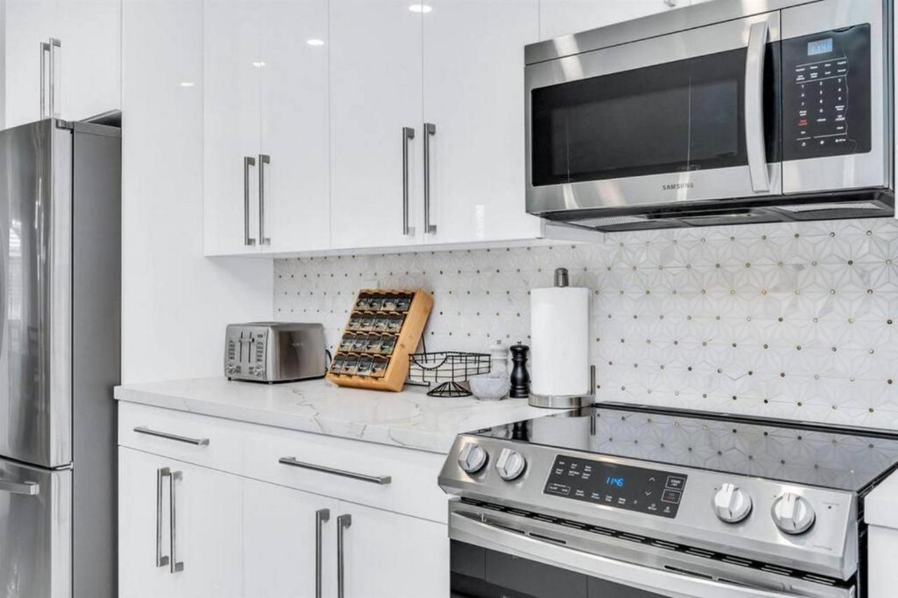 Luxury Designer Delray Beach. 10 Min To The Beach! Villa Delray Beach
