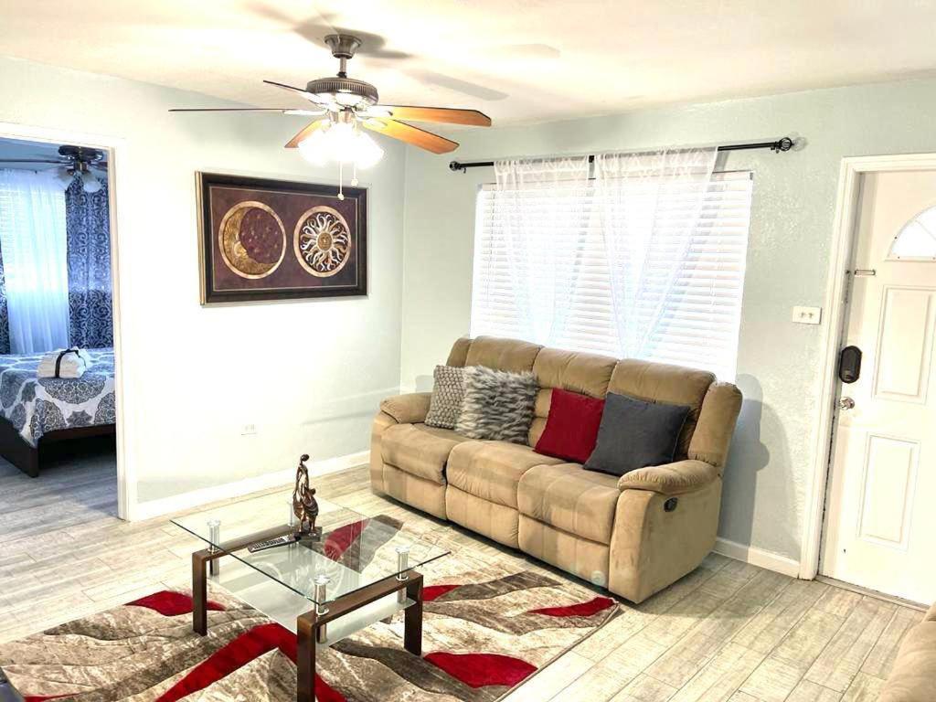 Cozy 2 Bedrooms Near The And Downtown Delray