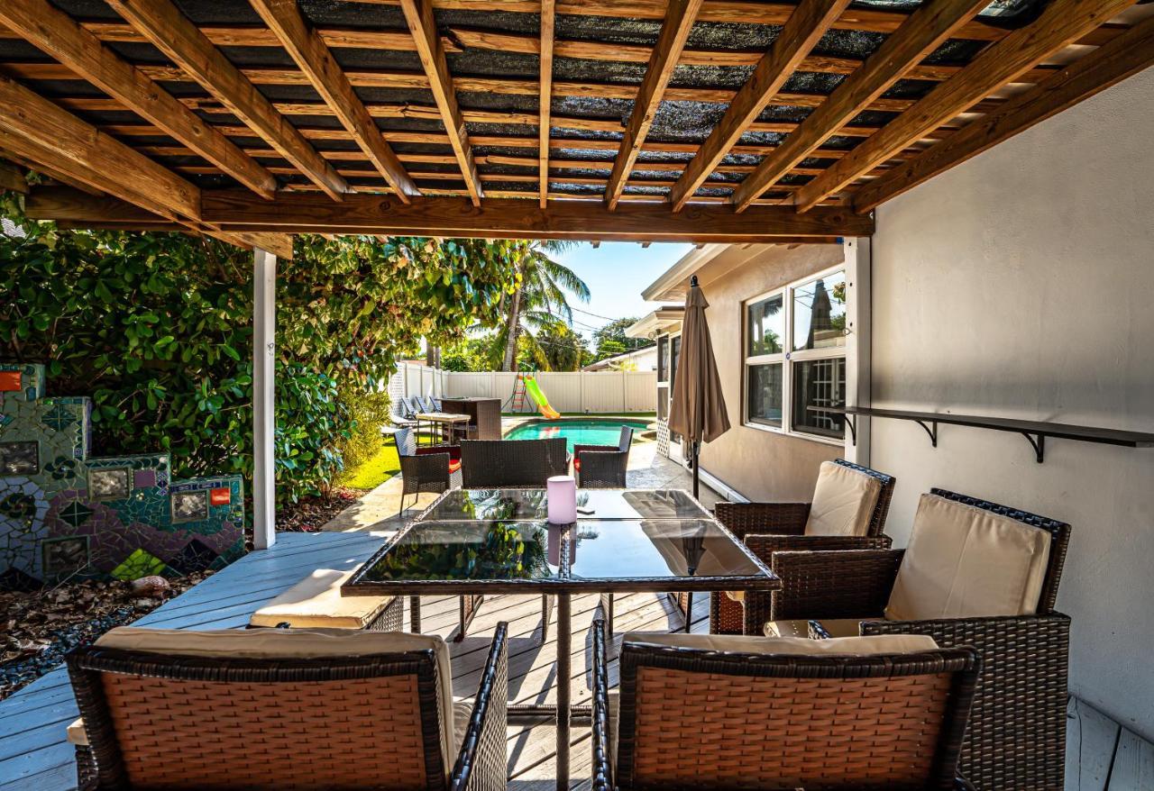 Ocean Club -great Pool & Jacuzzi 5 Beds By The Holiday home *