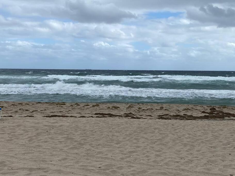 Holiday home Spacious Near Downtown & The