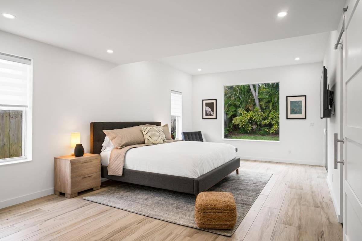 Stunning Modern Coastal - The Three Palms * Delray Beach