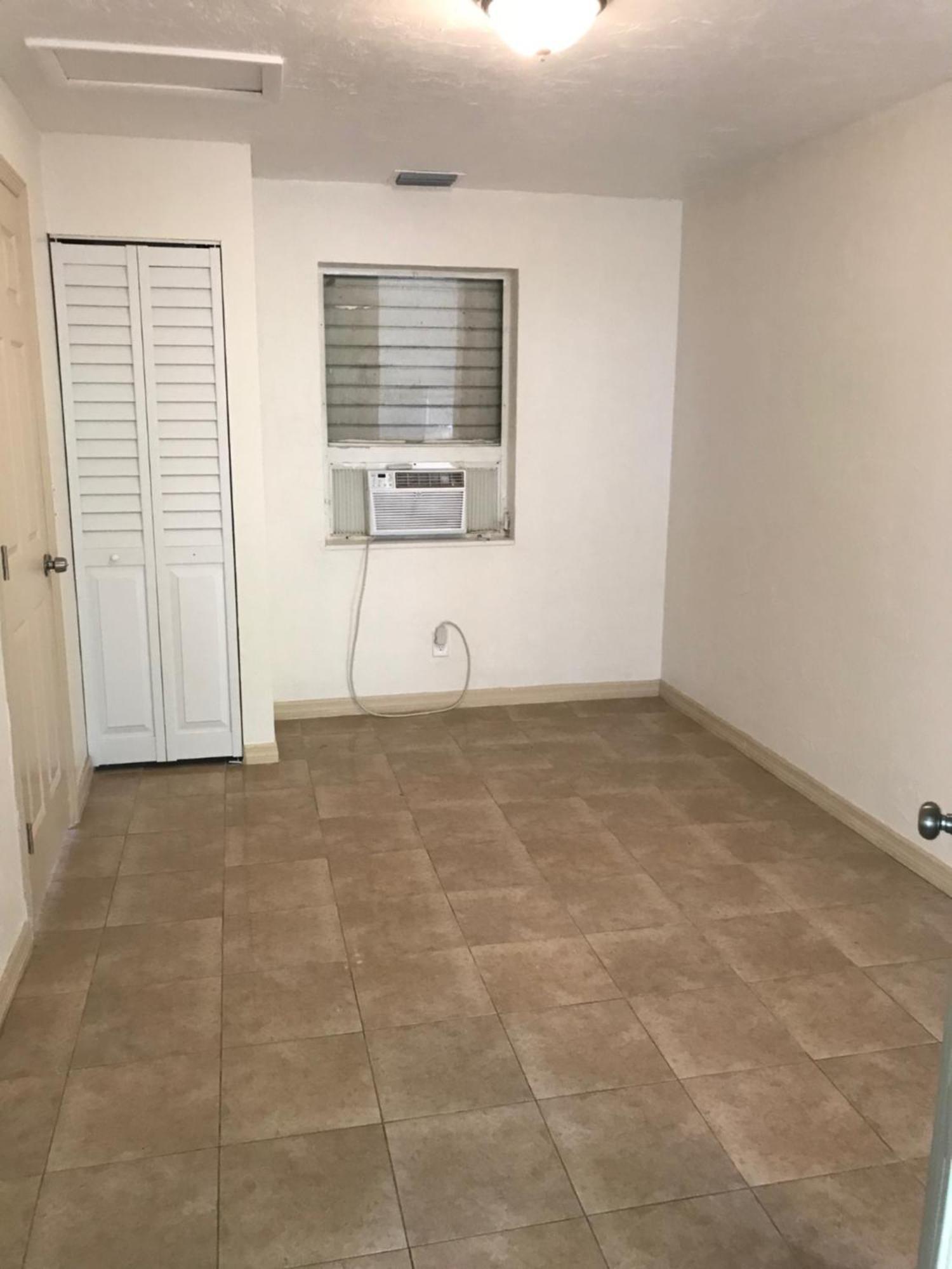 Walk To Everything In Delray Apartment