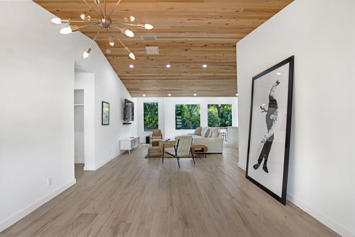 Stunning Modern Coastal - The Three Palms
