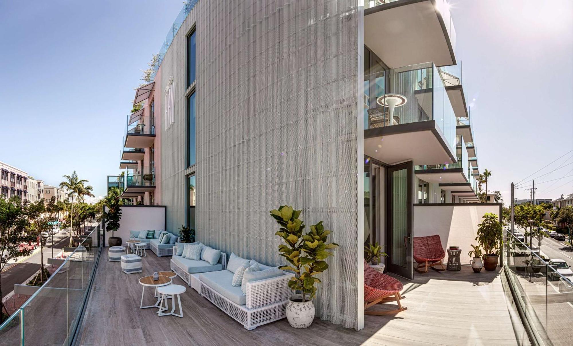 The Ray Delray Beach, Curio Collection By Hilton Delray Beach