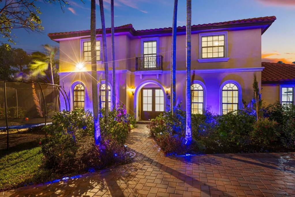 Casa Tropico * Delray Beach