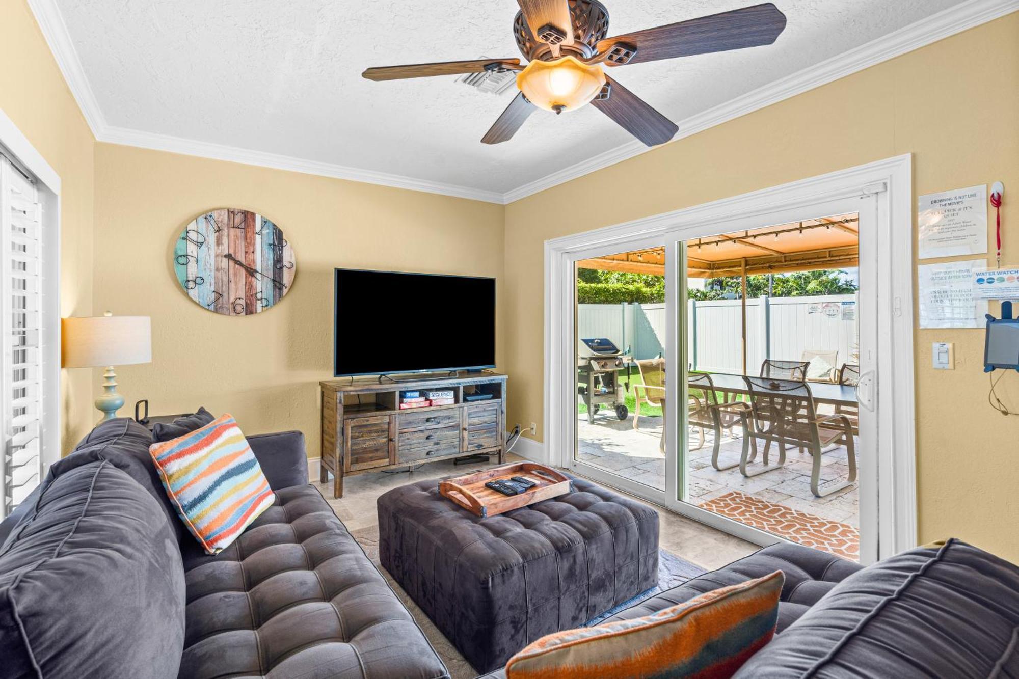 Heated Pool-spa & Putting Green! Walk To The Ave, 1mi To Beach! Holiday home *