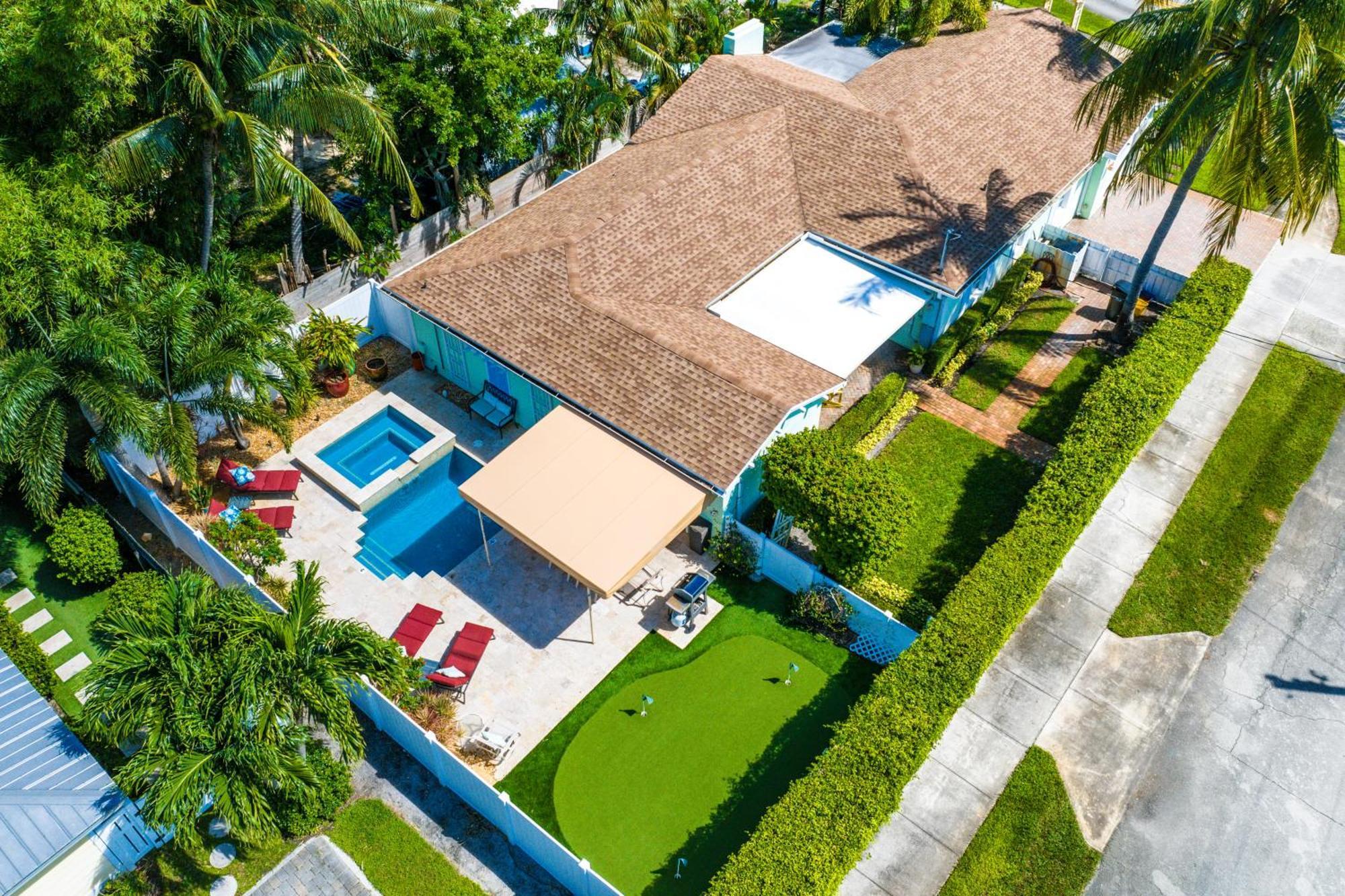 Heated Pool-spa & Putting Green! Walk To The Ave, 1mi To Beach! Holiday home