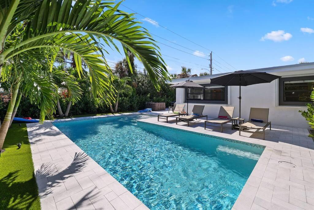 Paradise Palms House Holiday home *