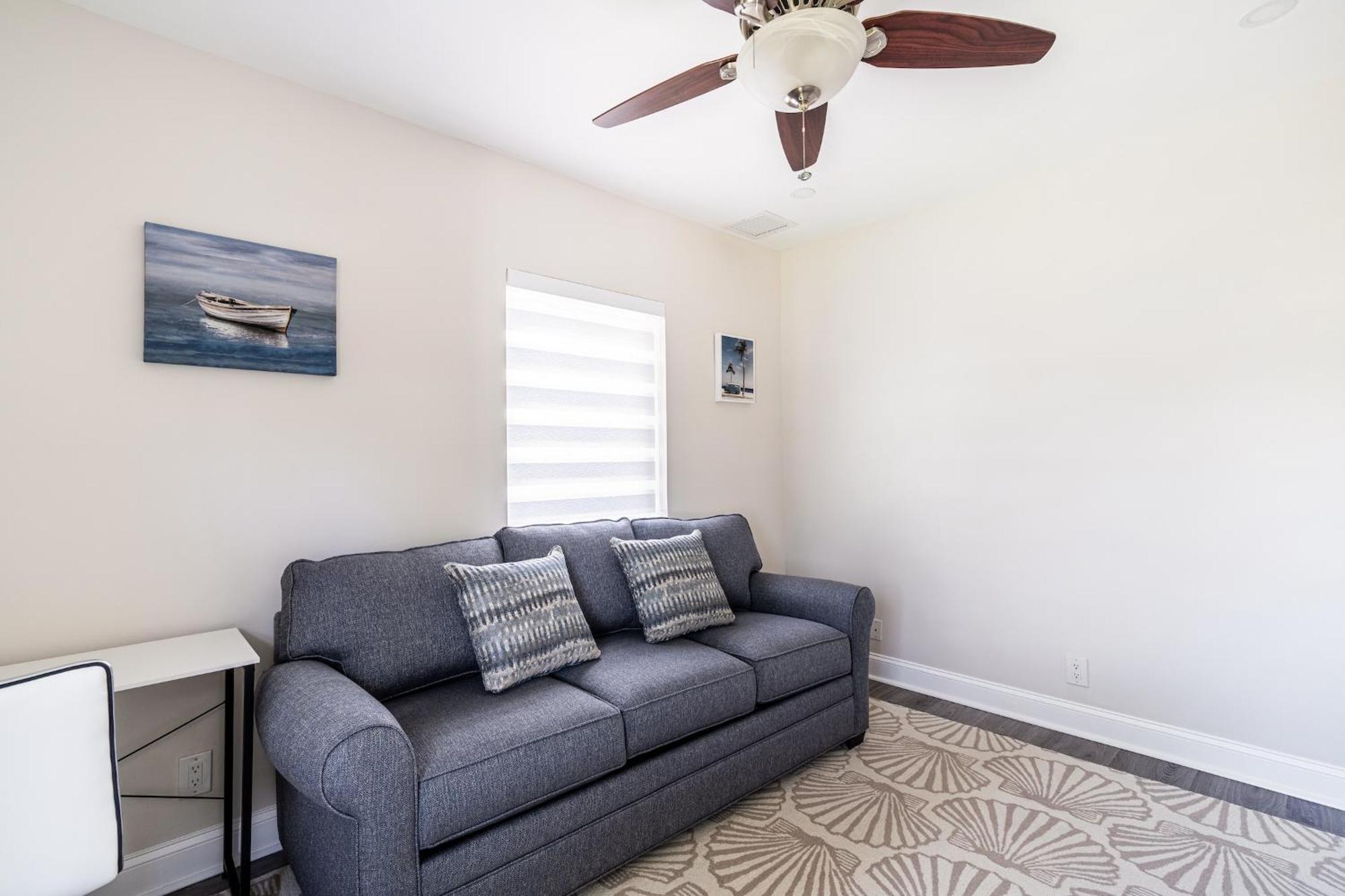 Delray Oasis: Pool, Gazebo & Access Holiday home Delray Beach