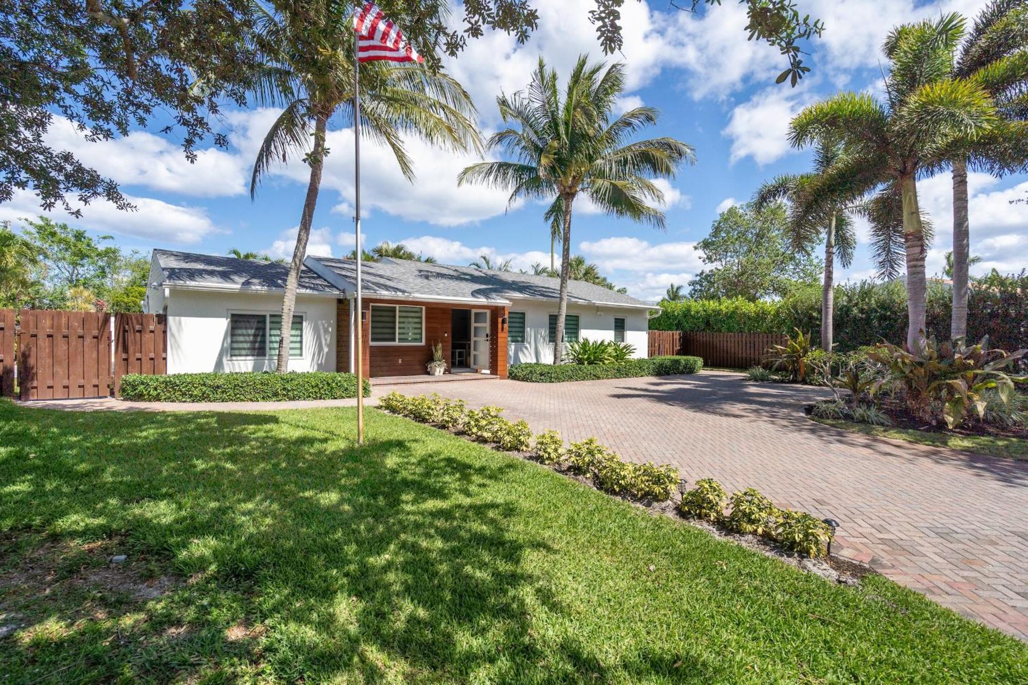 Delray Oasis: Pool, Gazebo & Access Delray Beach