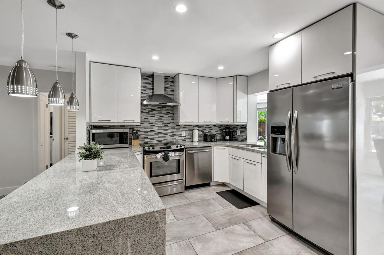 Tradewinds Ultimate Delray Lifestyle 3br2ba With Heated Pool *