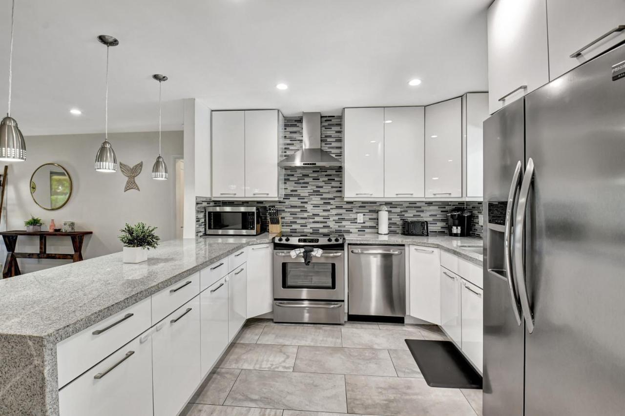 Tradewinds Ultimate Delray Lifestyle 3br2ba With Heated Pool Holiday home