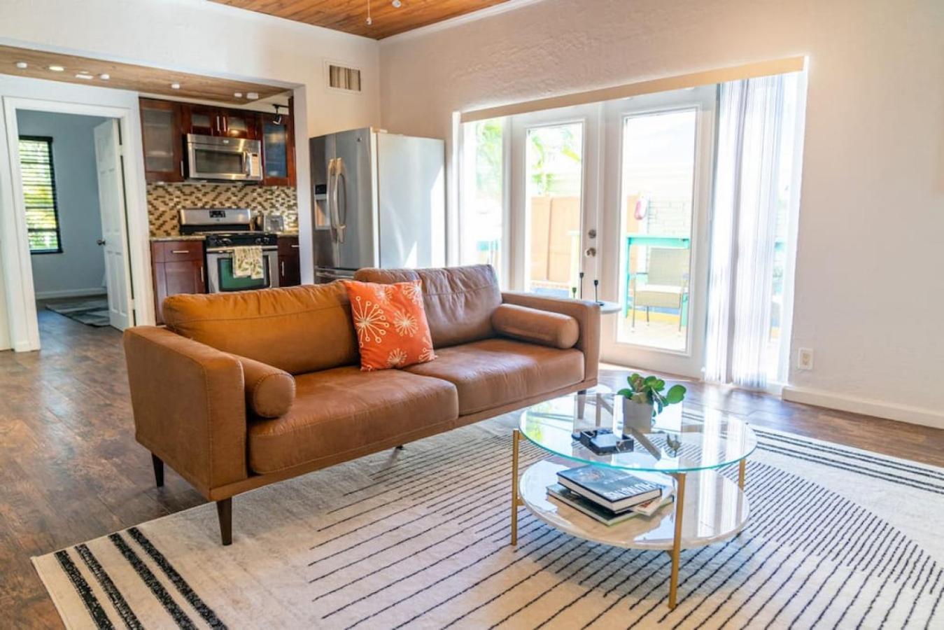 Hidden Gem Off Atlantic Ave, Just Steps From * Delray Beach