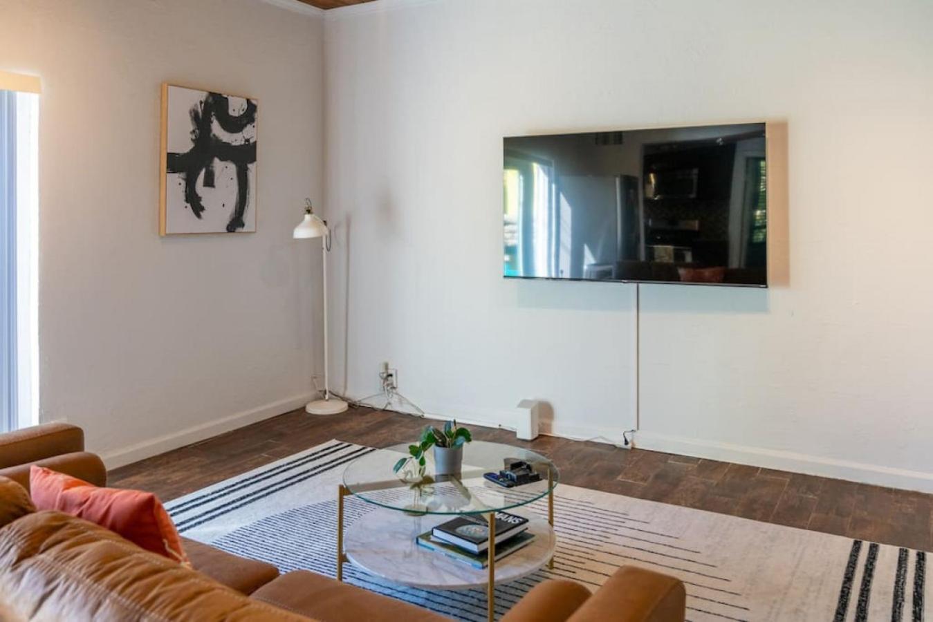 Hidden Gem Off Atlantic Ave, Just Steps From * Delray Beach