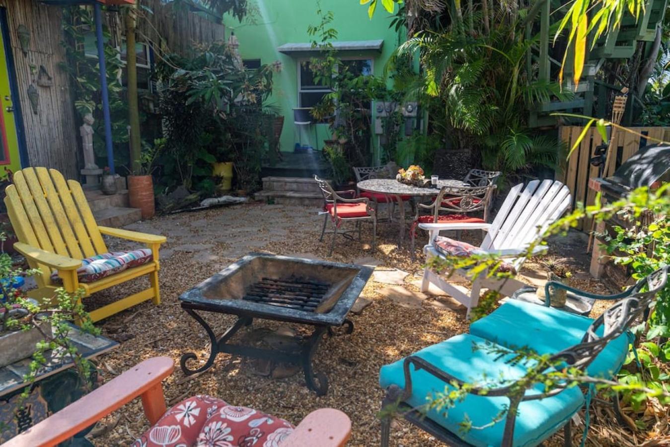 Hidden Gem Off Atlantic Ave, Just Steps From * Delray Beach