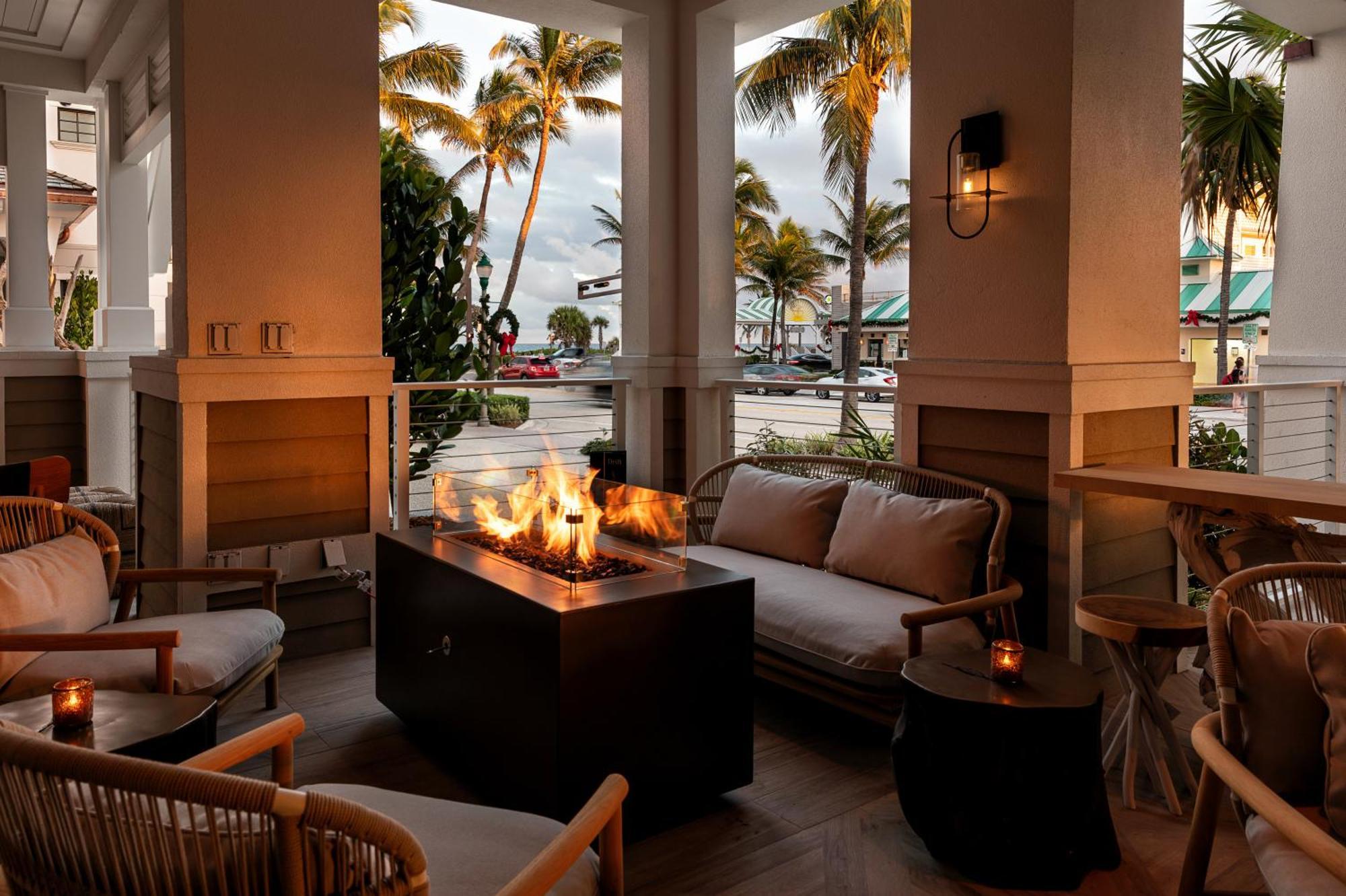 Opal Grand Oceanfront & Hotel 4*