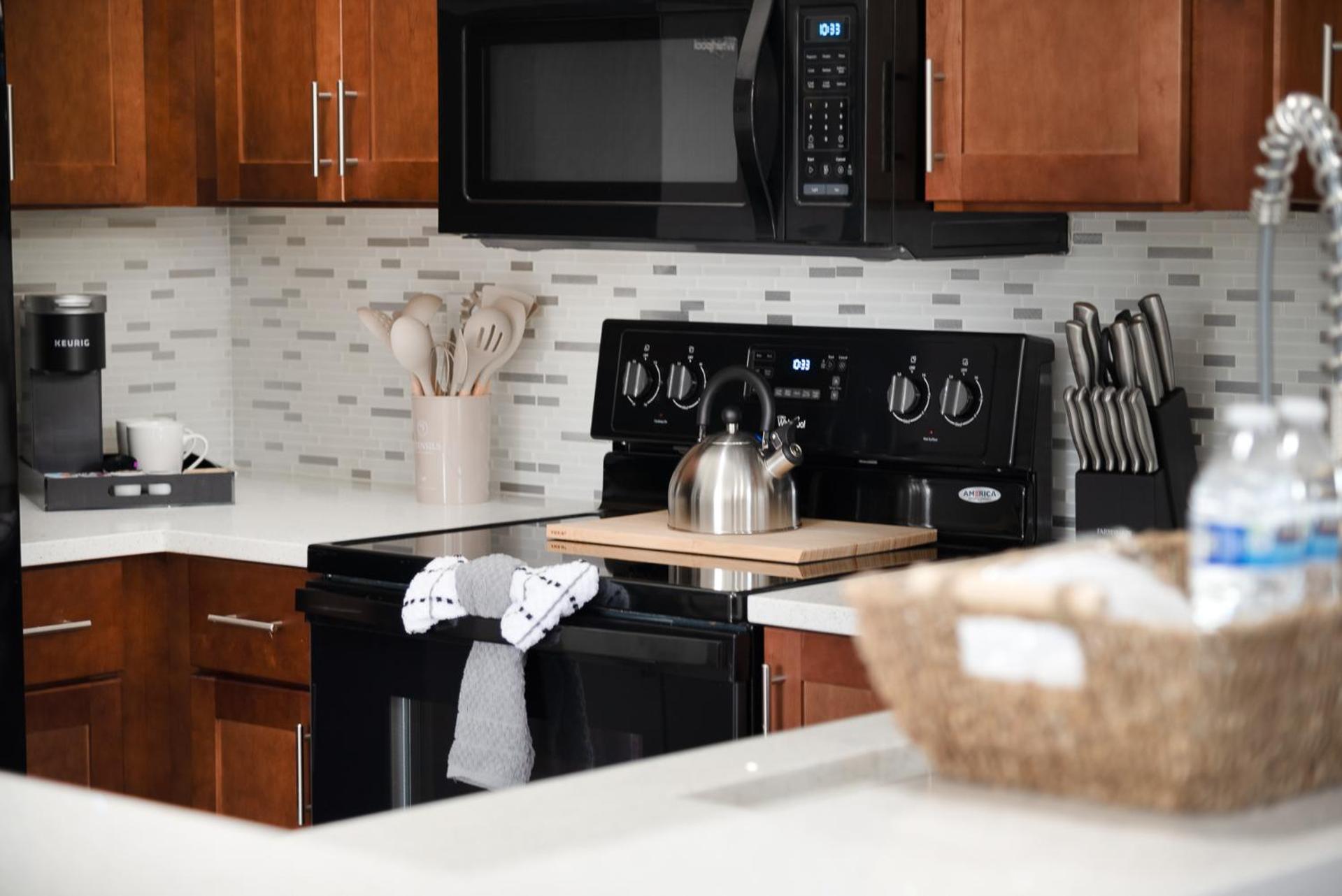 Newly Remodeled Lakefront Oasis Apartment Delray Beach