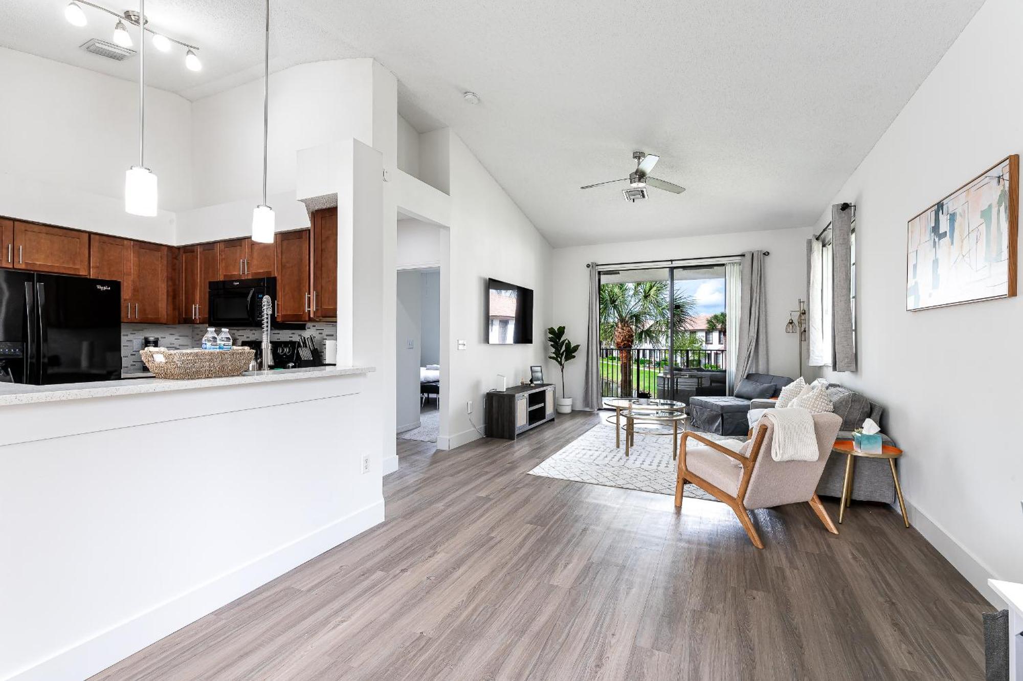 Newly Remodeled Lakefront Oasis * Delray Beach